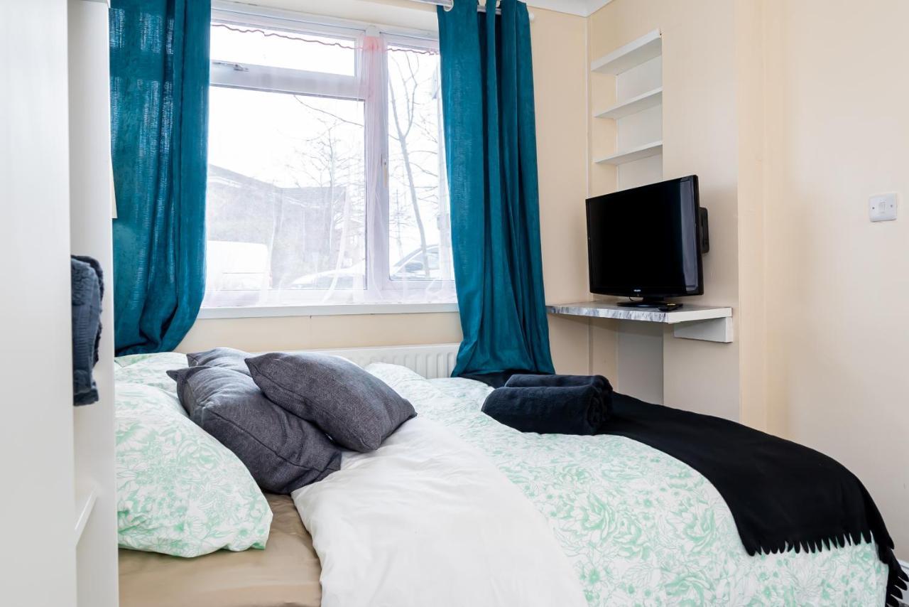 Shirley House 3, Guest House, Self Catering, Self Check In With Smart Locks, Use Of Fully Equipped Kitchen, Close To City Centre, Ideal For Longer Stays, Walking Distance To Bat, 20 Min Drive To Fawley Refinery, Excellent Transport Links Southampton Exterior photo