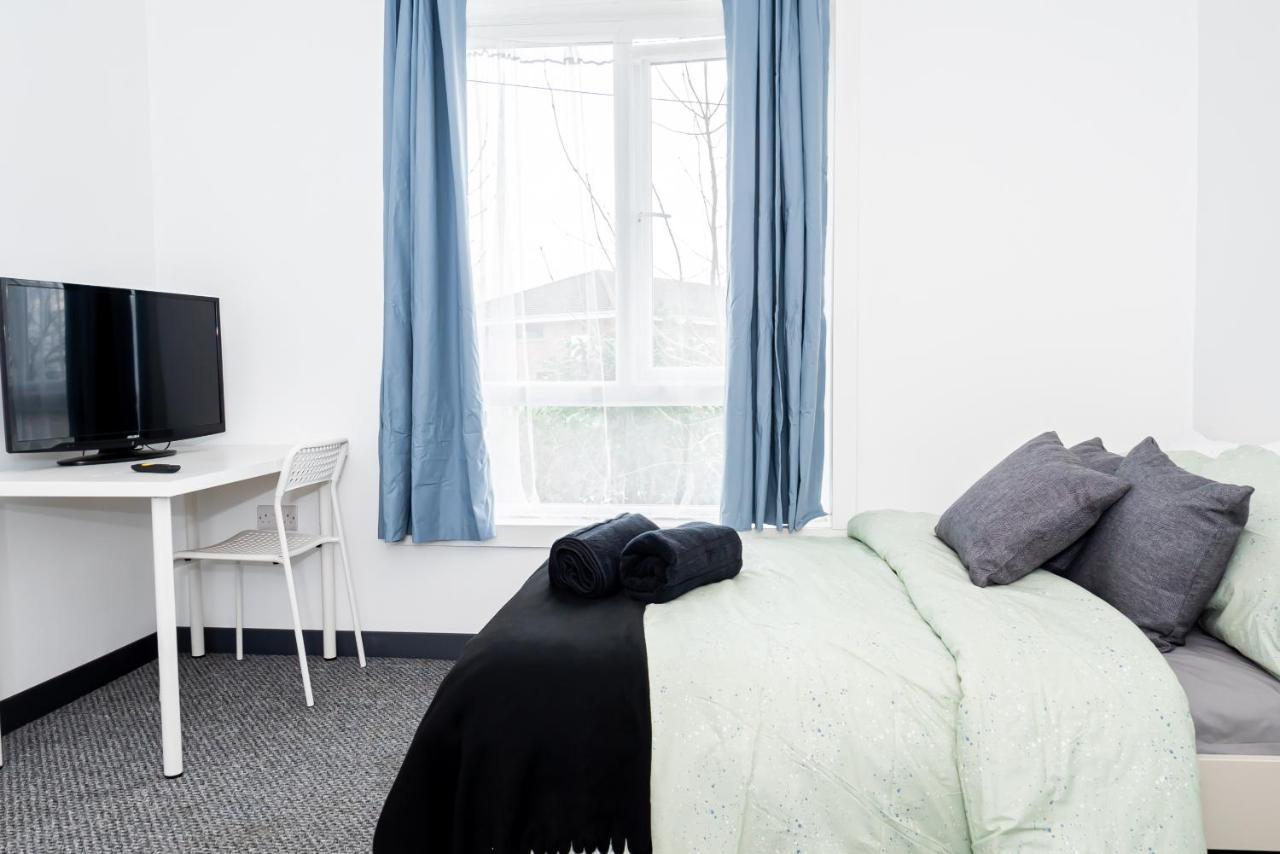 Shirley House 3, Guest House, Self Catering, Self Check In With Smart Locks, Use Of Fully Equipped Kitchen, Close To City Centre, Ideal For Longer Stays, Walking Distance To Bat, 20 Min Drive To Fawley Refinery, Excellent Transport Links Southampton Exterior photo