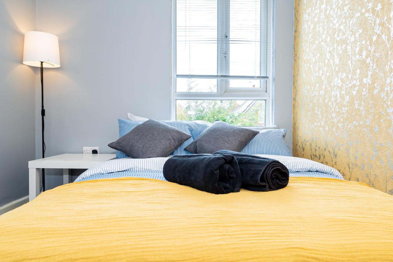 Shirley House 3, Guest House, Self Catering, Self Check In With Smart Locks, Use Of Fully Equipped Kitchen, Close To City Centre, Ideal For Longer Stays, Walking Distance To Bat, 20 Min Drive To Fawley Refinery, Excellent Transport Links Southampton Exterior photo