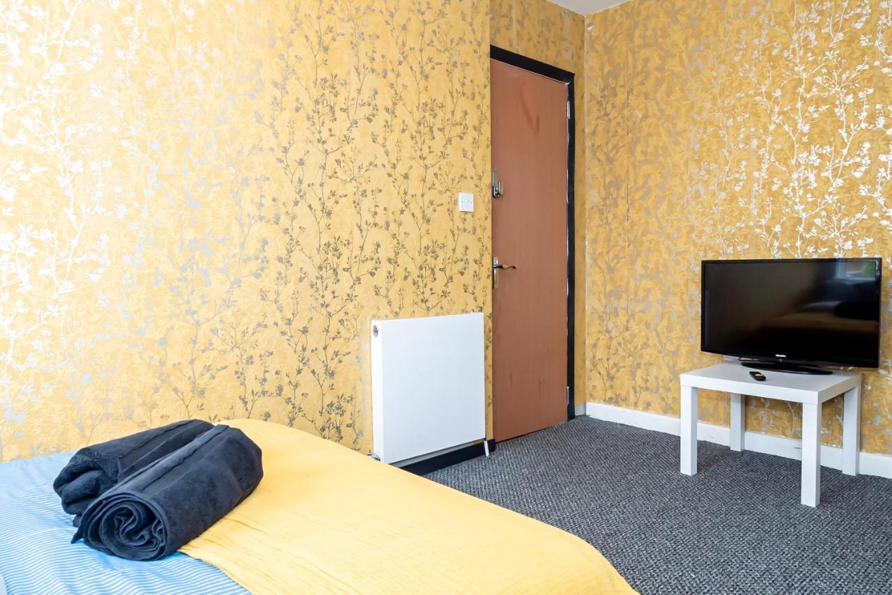 Shirley House 3, Guest House, Self Catering, Self Check In With Smart Locks, Use Of Fully Equipped Kitchen, Close To City Centre, Ideal For Longer Stays, Walking Distance To Bat, 20 Min Drive To Fawley Refinery, Excellent Transport Links Southampton Exterior photo