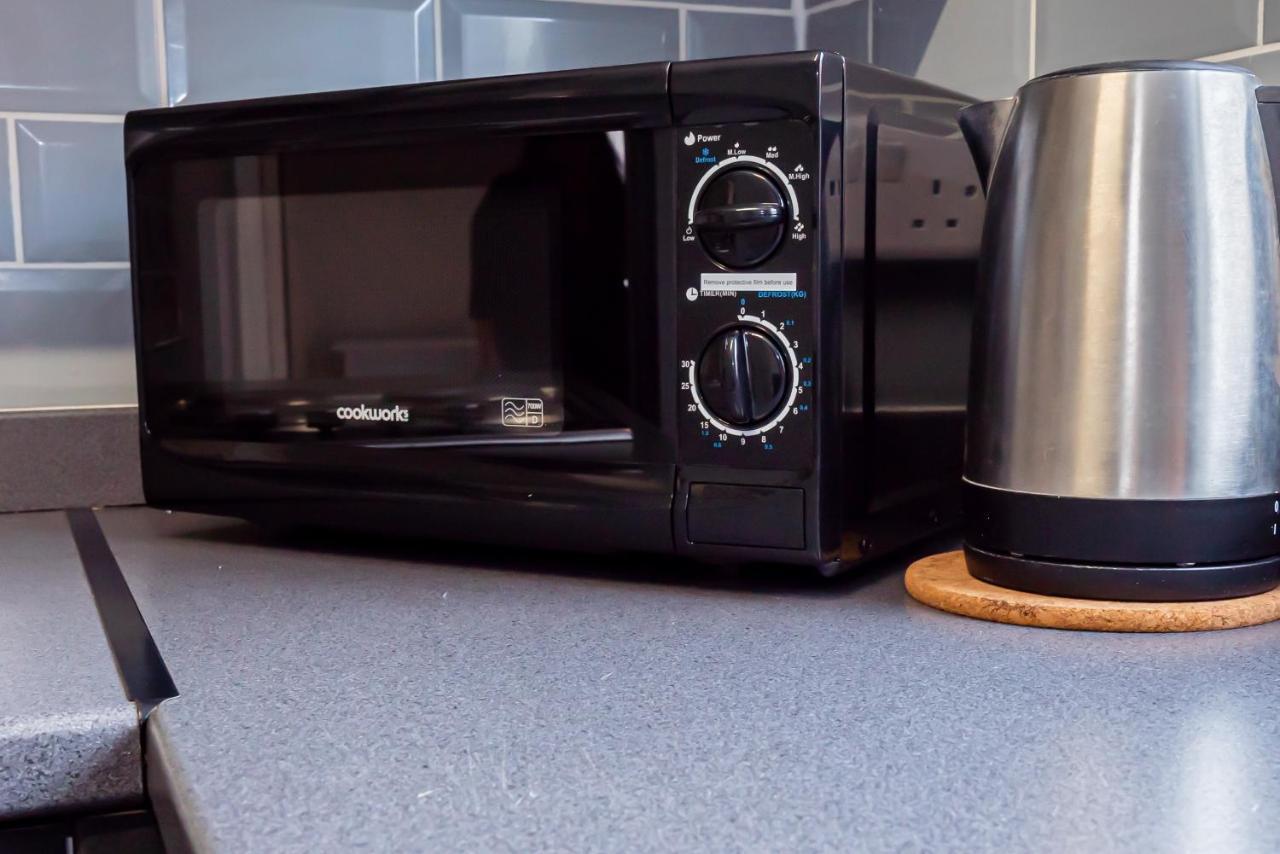 Shirley House 3, Guest House, Self Catering, Self Check In With Smart Locks, Use Of Fully Equipped Kitchen, Close To City Centre, Ideal For Longer Stays, Walking Distance To Bat, 20 Min Drive To Fawley Refinery, Excellent Transport Links Southampton Exterior photo